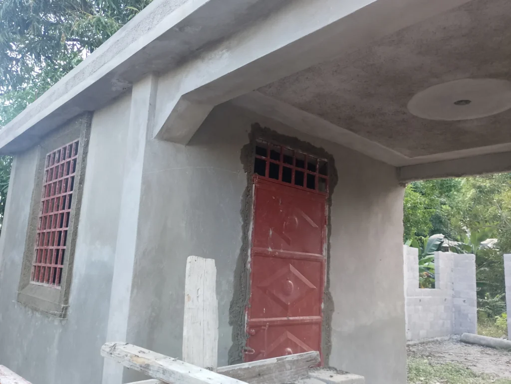 The new building of the daycare center in Les Cayes is taking shape